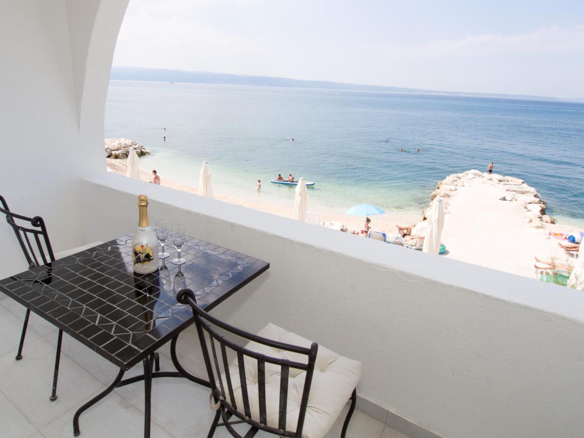Villa Tamaris On The Beach Podstrana Exterior photo